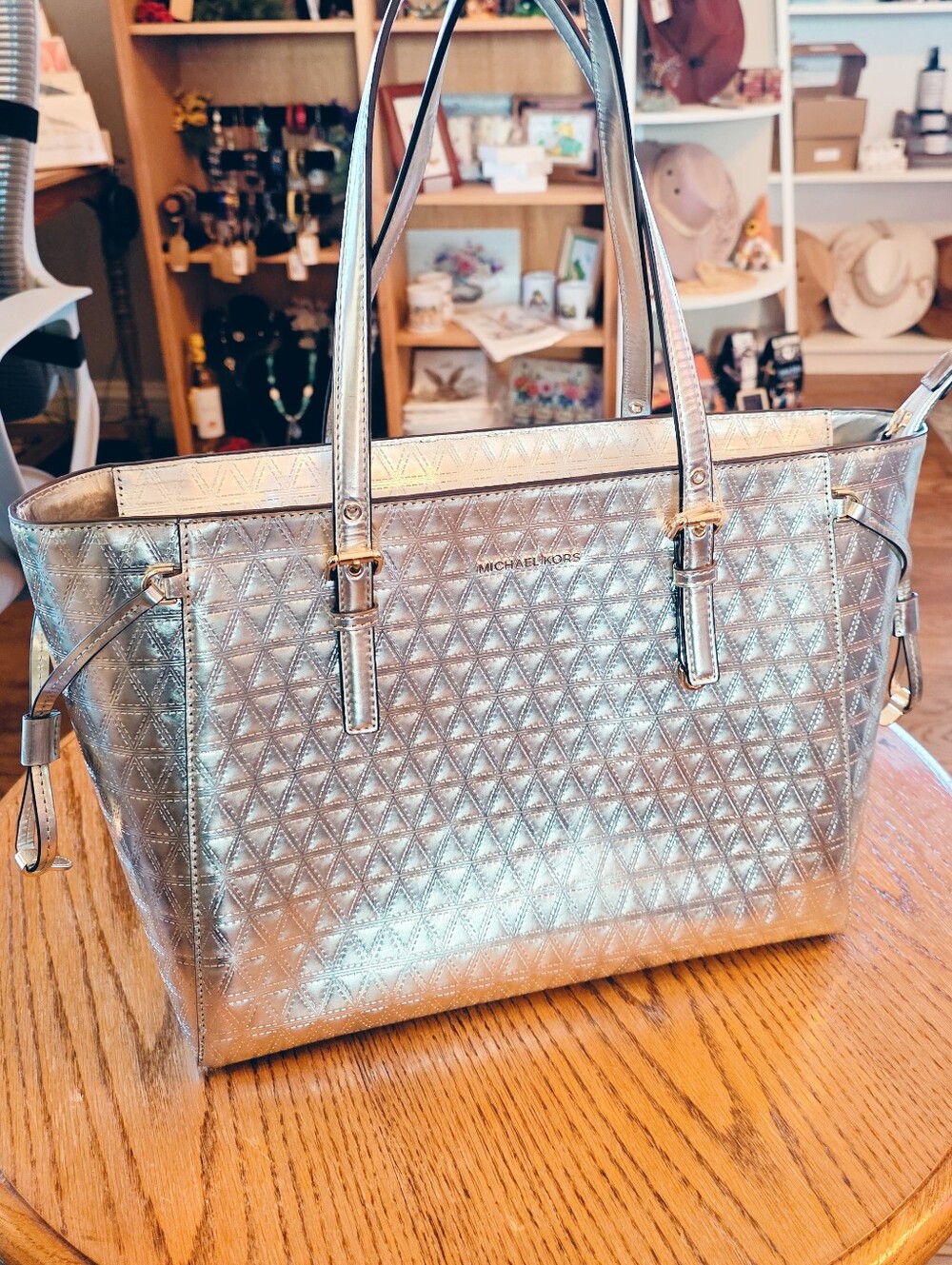 New Michael Kors Voyager Specchio Champagne Metallic Leather Tote Bag